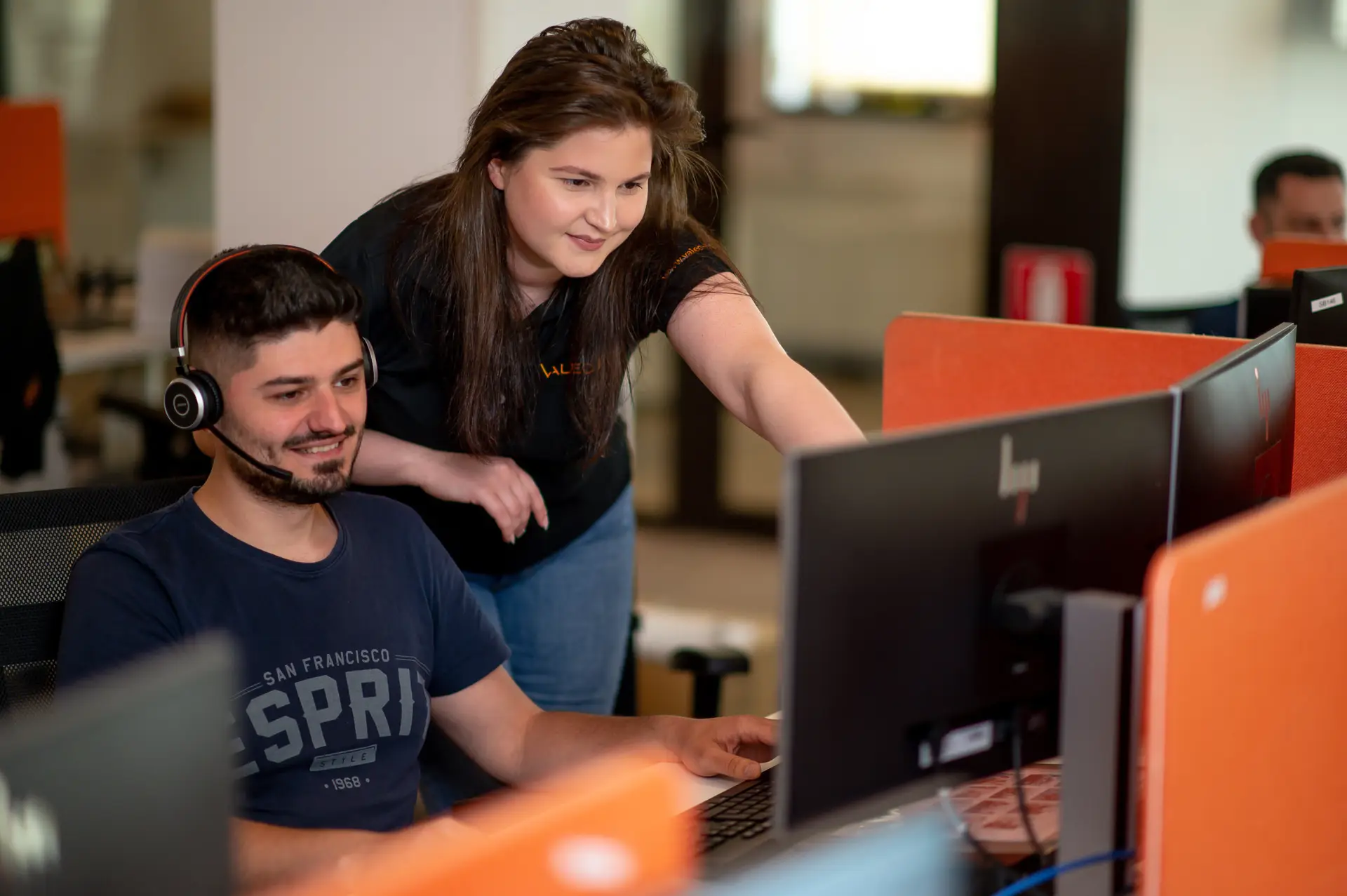 Antworten: Intelligent Workplace Services | VALEO IT Services International SaveMoment-010