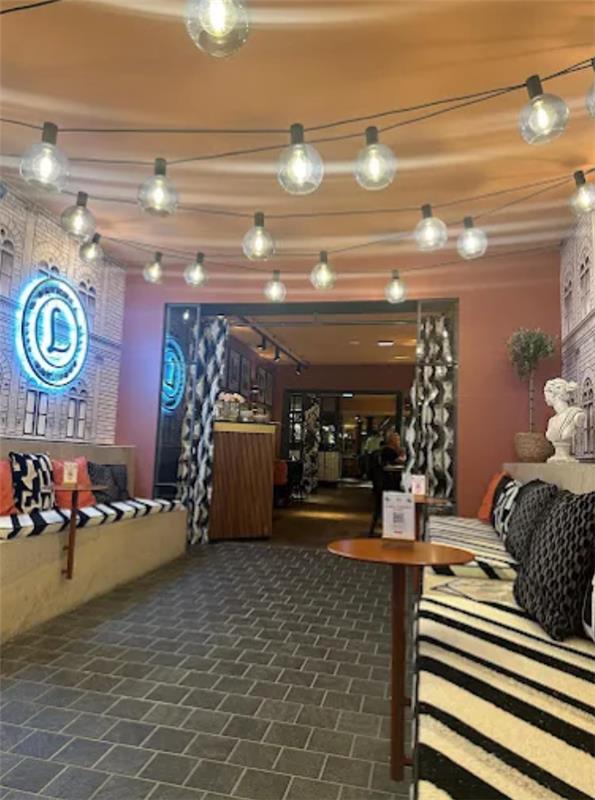 Neueröffnung L’Osteria Paris | VALEO IT Services International Aufbau LOsteria Paris 3 | VALEO IT Services International