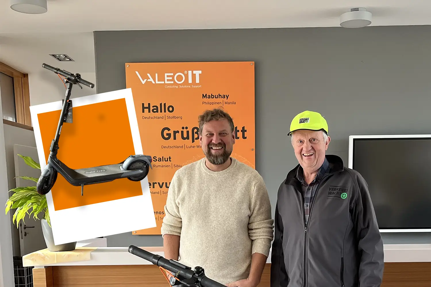 Newsroom | VALEO IT Services International Übergabe des E-Scooters